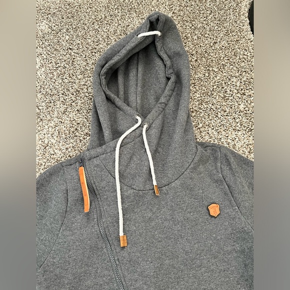 Girls Naketano sweatshirt. I used to wear XS in women’s, and it fit - Picture 6 of 8